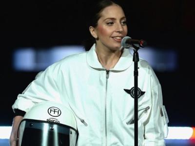 Virgin Galactic Mulai Lakukan Persiapan Konser Lady Gaga di Luar Angkasa!